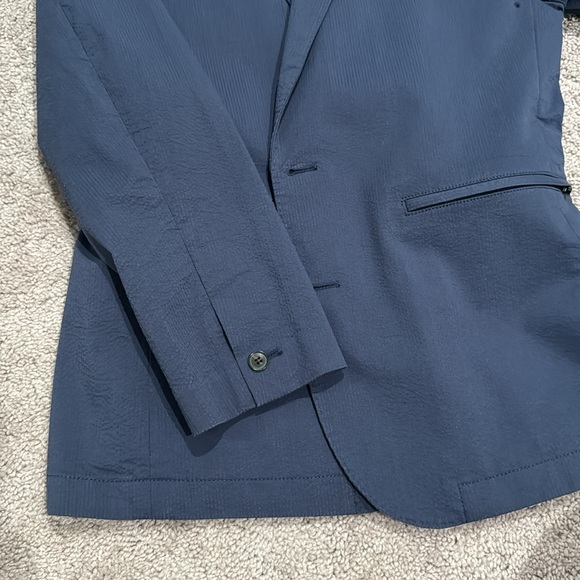 J. Crew Men’s Seersucker Blazer - Picture 7 of 7
